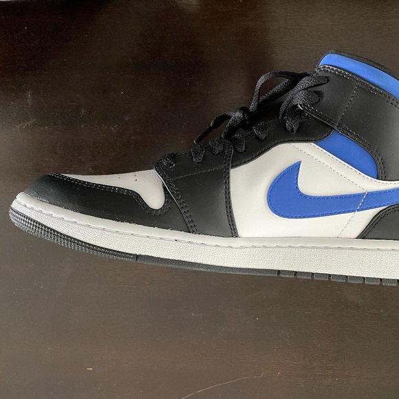 Air Jordan 1 Mid size 10 mens